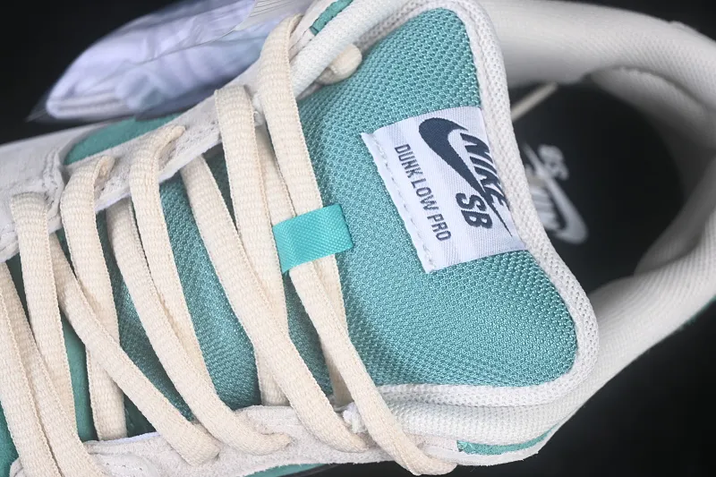 All categories Nk SB Dunk series Nk SB Dunk Low low-top sneakers Nike SB Dunk Low low-top casual sneakers HQ1625-300